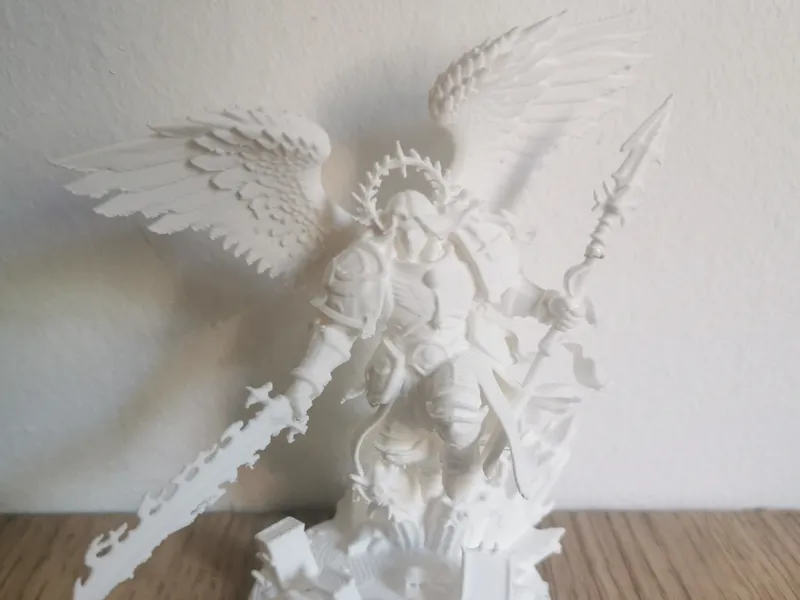 Engel Krieger mit Flammenschwert 40k