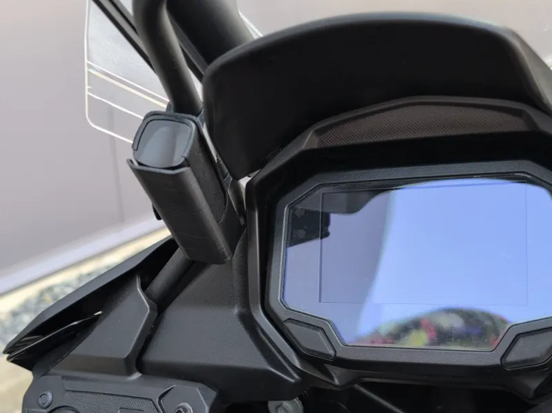 Motorcycle visor cleaner