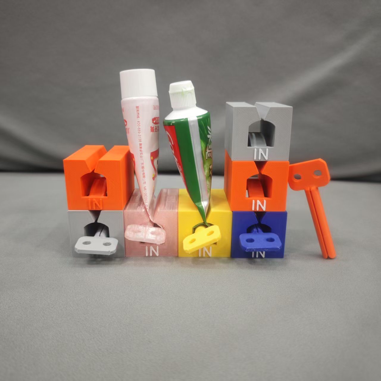 Miniatura 1 do modelo 3D 挤牙膏神器