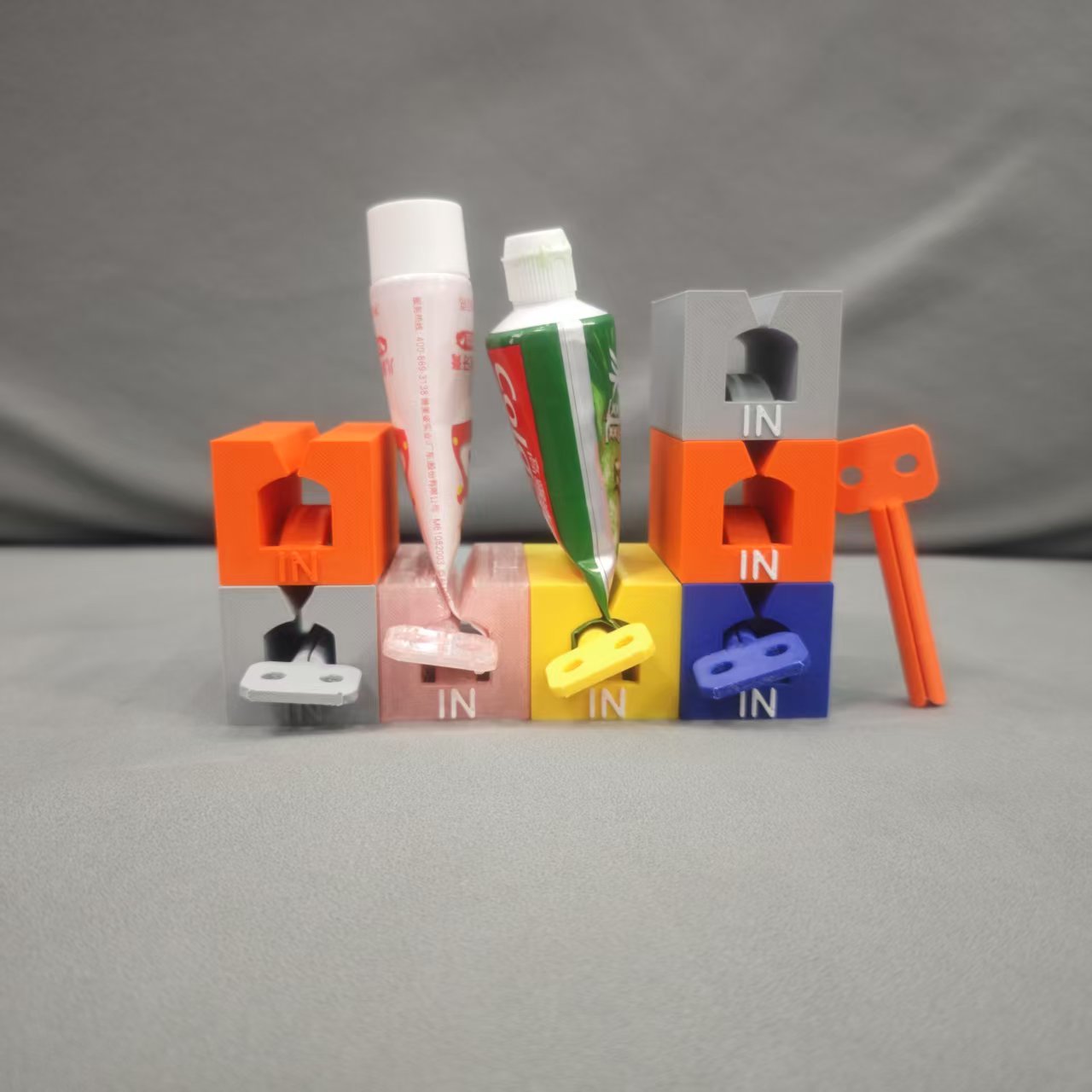 Miniatura 3 del modelo 3D 挤牙膏神器