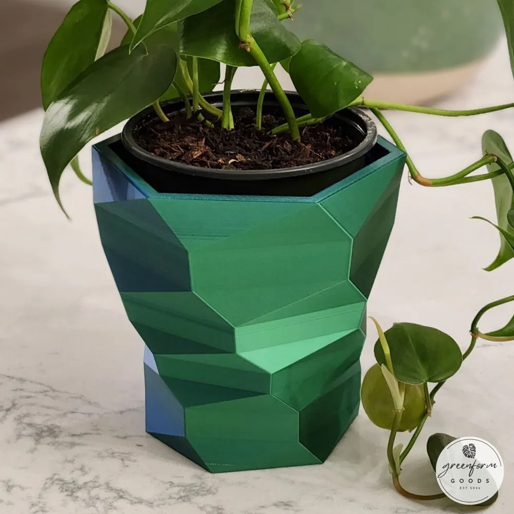 Low-Poly Twisting Planter - Free 3D Print Model - MakerWorld