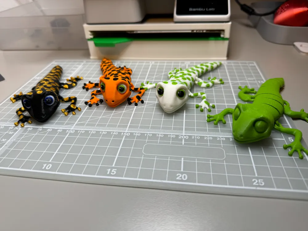 Articulated "Geckolicious" And Cute Flexi Lizard - Free 3D Print Model ...