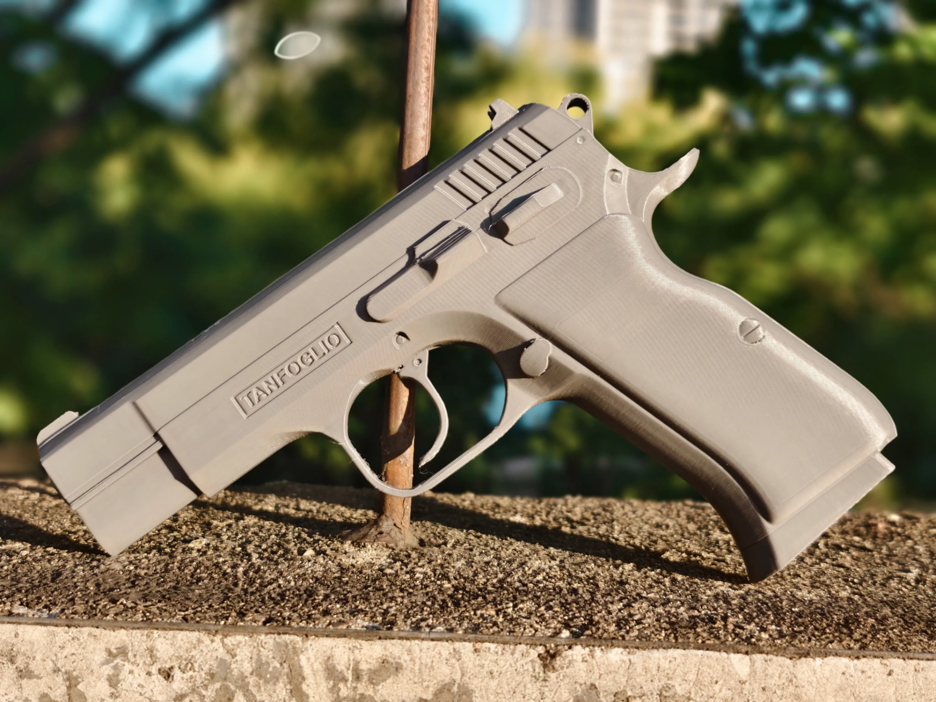 Tanfoglio T-95 toy  (One-piece, Structureless)