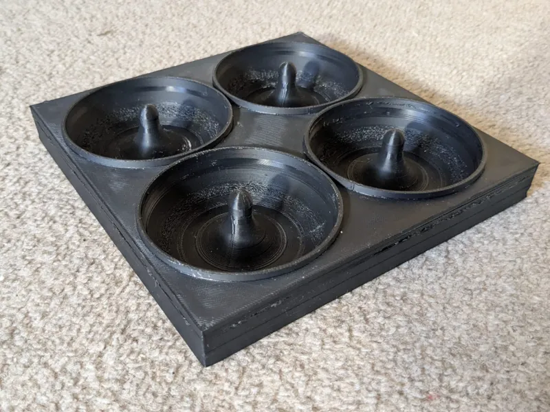 4 Medium sized donut holder for transport or store