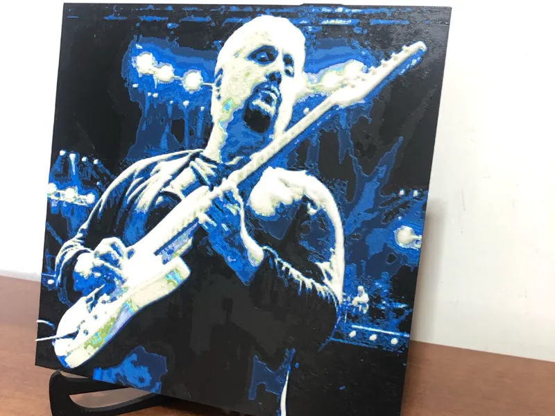 Hueforge del mitico Pino Daniele 200x197