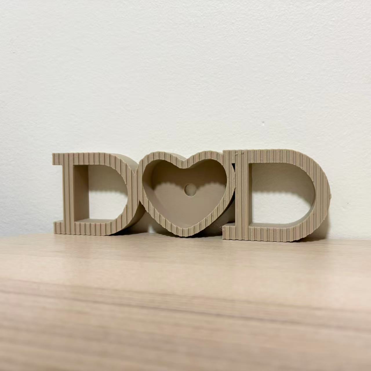 Miniatura 1 do modelo 3D DAD 相框-父亲节礼物(Q_Craft)