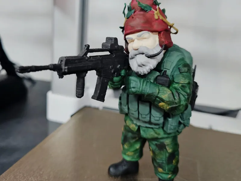 Taktischer Gartenzwerg - Tactical Garden Soldier