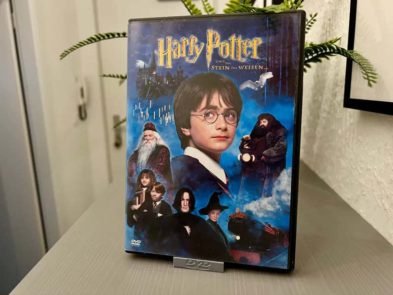 DVD Display - Perfect Fit (3 Designs, no Support)