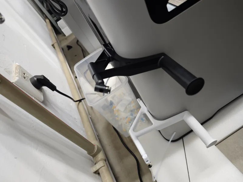 H2D spool bracket