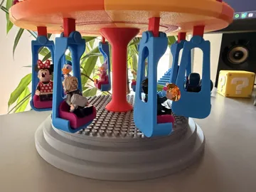 Figura decorativa: Motorized Brick-Carousel | Chain Carousel — vista de referencia 4