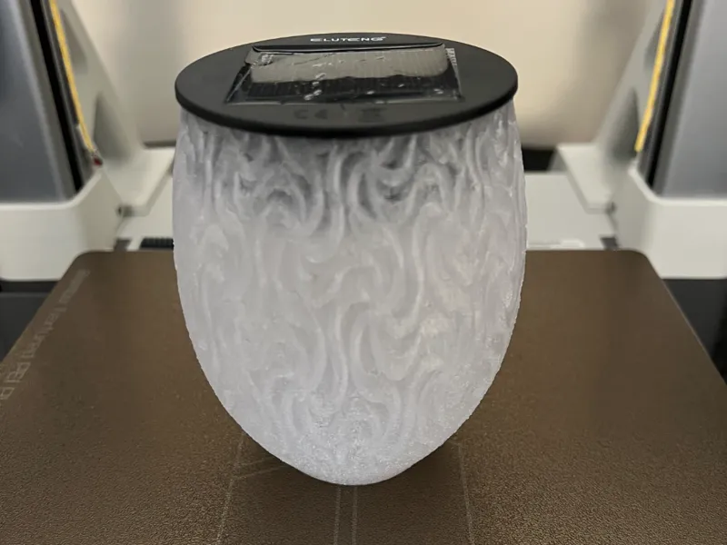 Pattern solar garden light