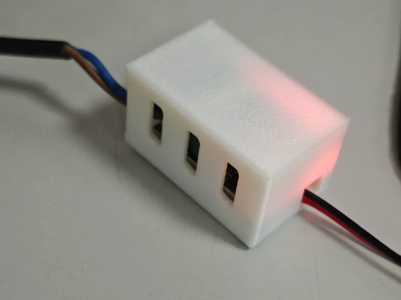 220V转12V1A模块外壳