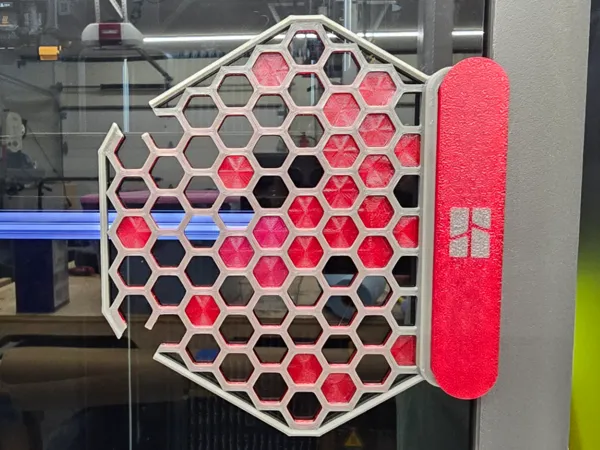 https://makerworld.bblmw.com/makerworld/model/USe7bd9a3d922909/design/2025-12-13_2024fac14571.jpg