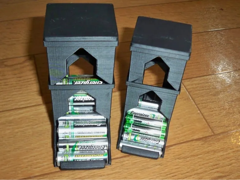 AA and AAA battery dispenser