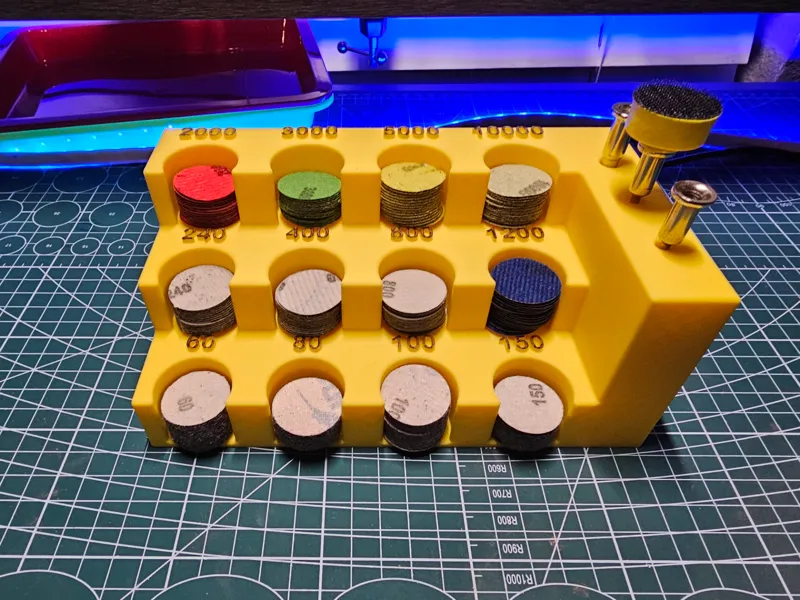 Sanding disc organization block