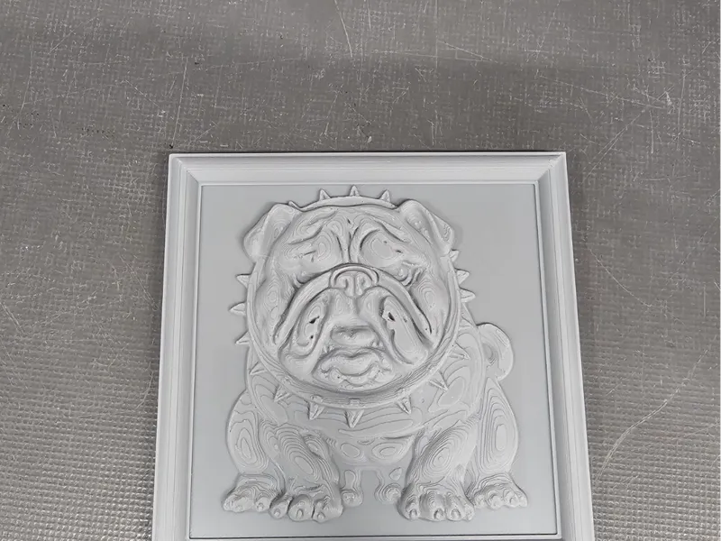 Bulldogge with Frame
