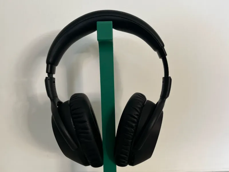 Headphone holder 