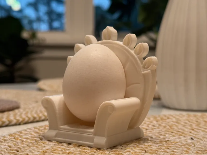 Egg throne