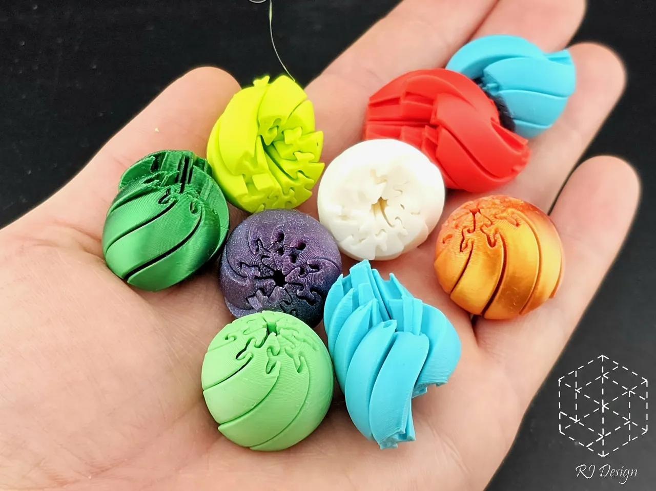 The Tiny Twisty Ball view 3