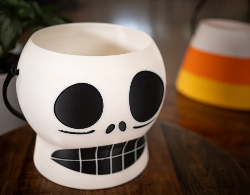Halloween Trick or Treat Bucket - Retro Skull by Lins MakerWorld ...