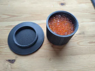 Spool desiccant container