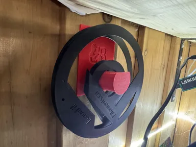 Spool adapters hook mountable on wall