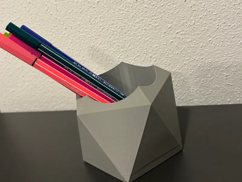 Geometrischer Stifthalter – Modular Design