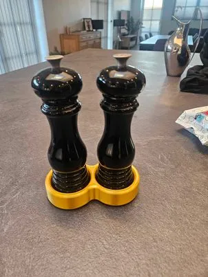 le creuset salt & pepper