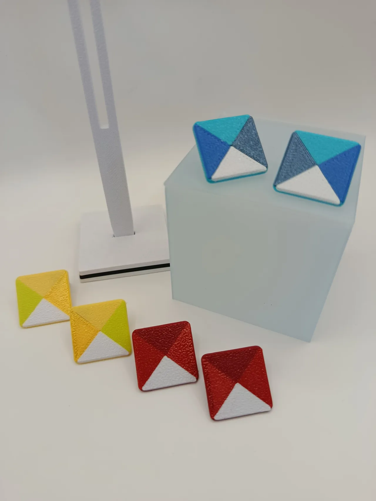 EARRINGS FLAG view 3