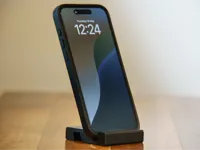 Support fin pour téléphone (faible consommation de filament) — photo 1