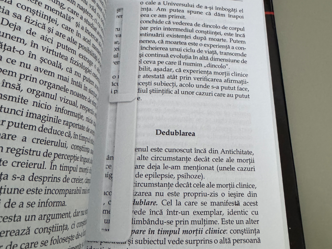 Minimalist Tracker Bookmark with Sliding Pointer