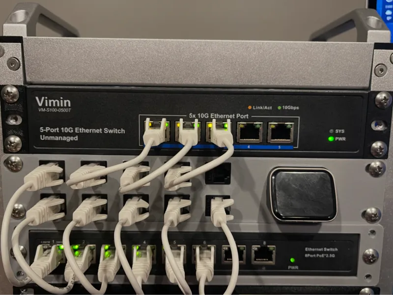 Vimin 5 port 10GB Switch 10in rack ear
