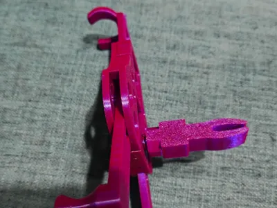 SCREW AND NUT WITH CLIP