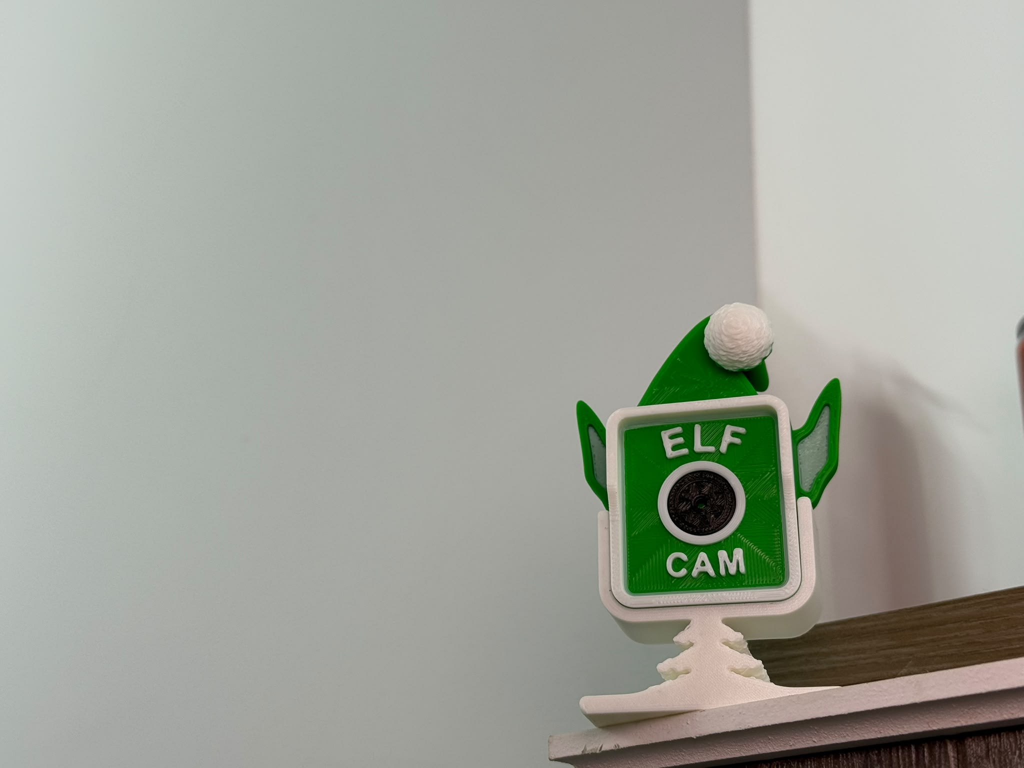 Elf Cam – Santa's Little Spy | Christmas Decor - 1