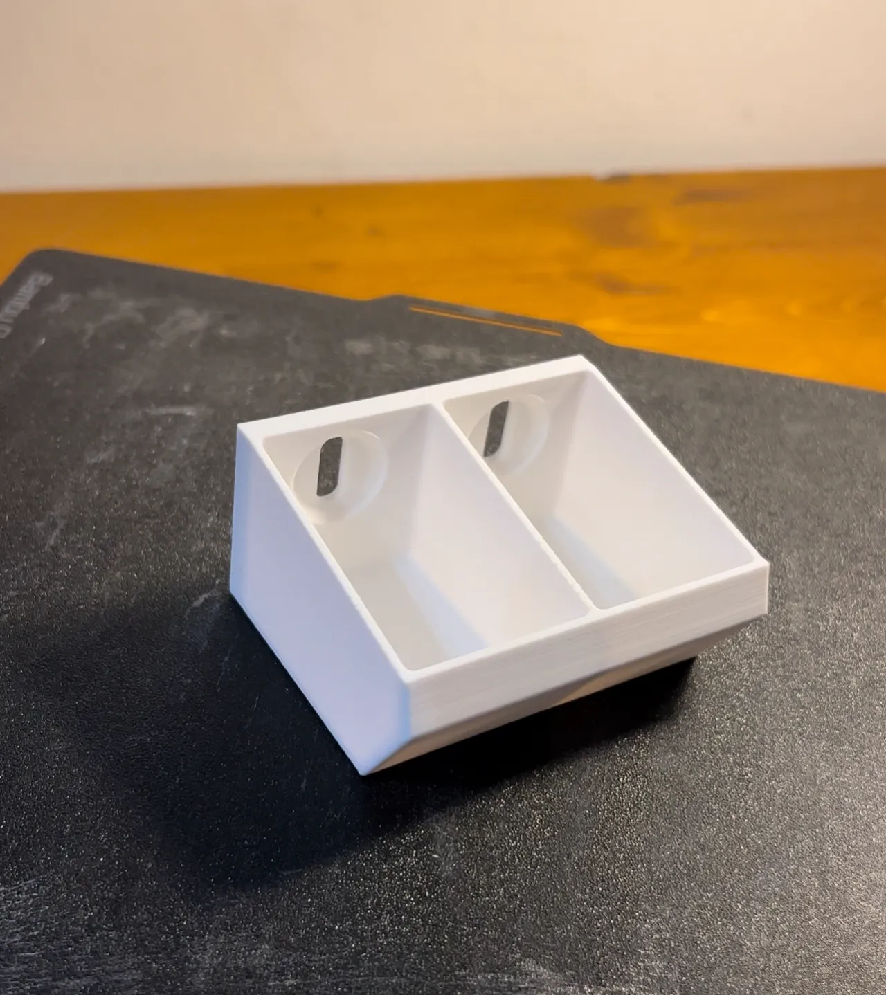 IKEA SKADIS TRAY view 3