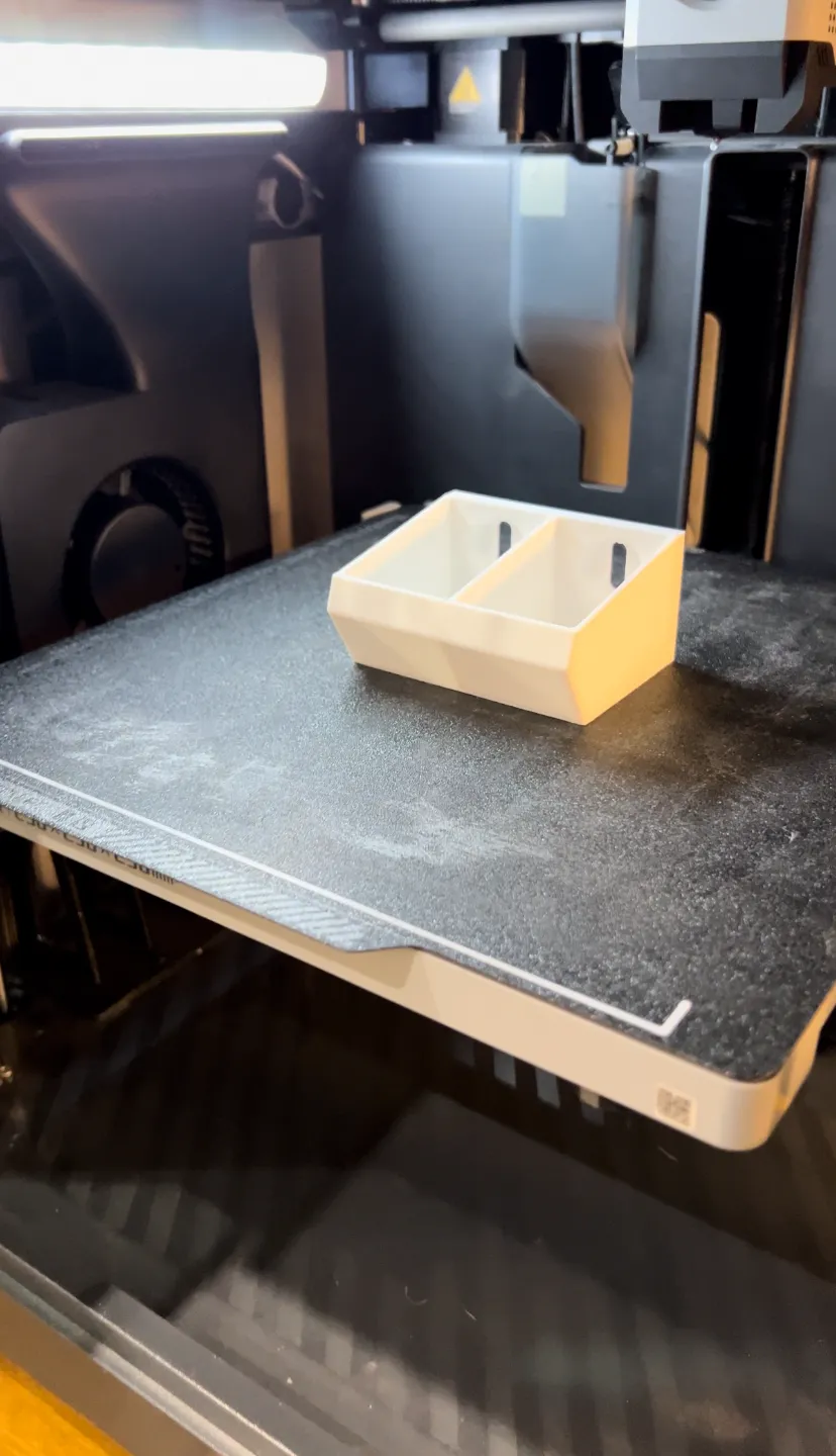IKEA SKADIS TRAY view 4