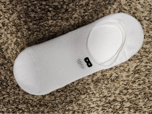Range-chaussettes invisibles
