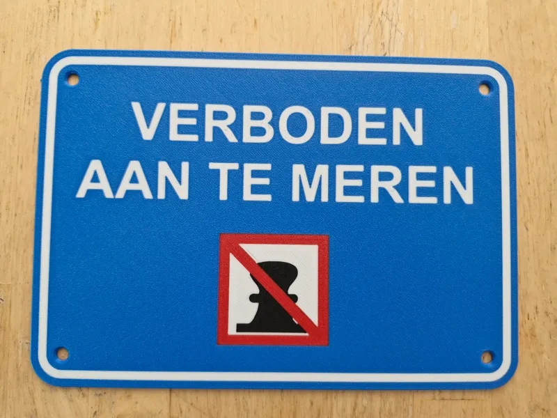 Verboden aan te meren (No mooring sign, in dutch)