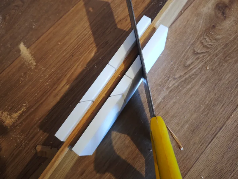 Cutting tool for skirting boards