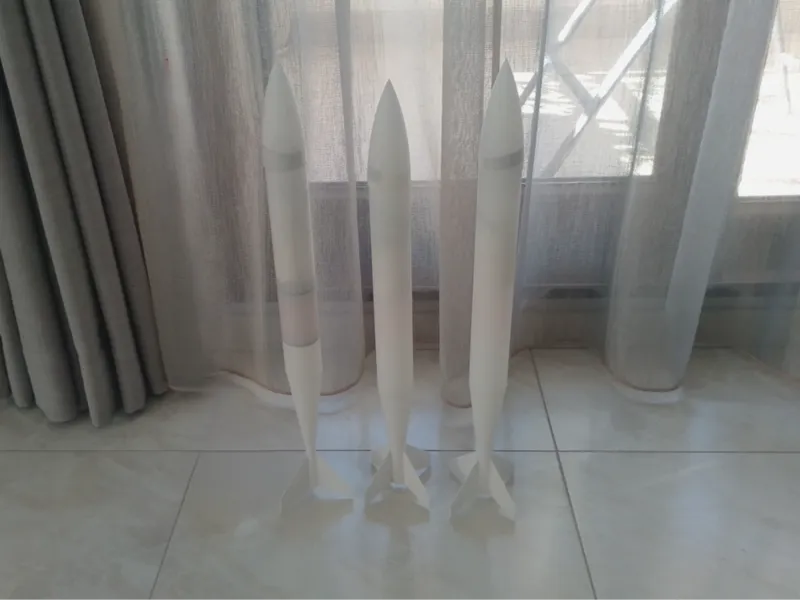 Simple Model Rocket (3 Variants)