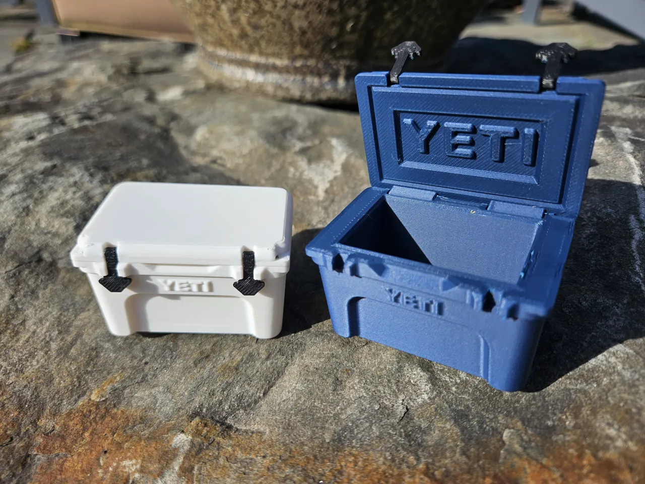 Miniature YETI Cooler Model view 3