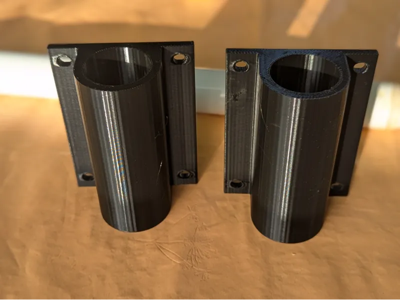 Simple parasol holder with screw hole mount