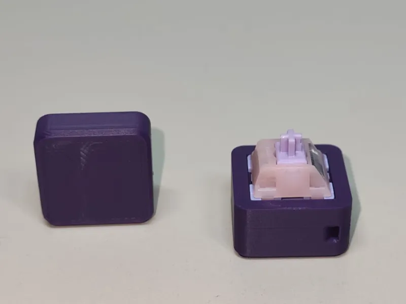 Mechanical keyboard fidget keychain