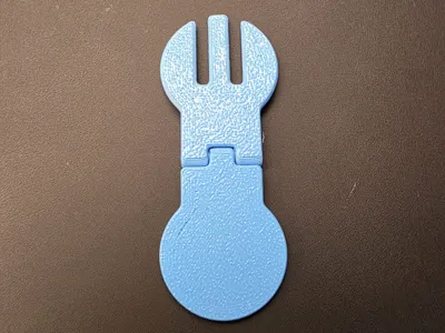 Shopping cart chip with shopping list holder