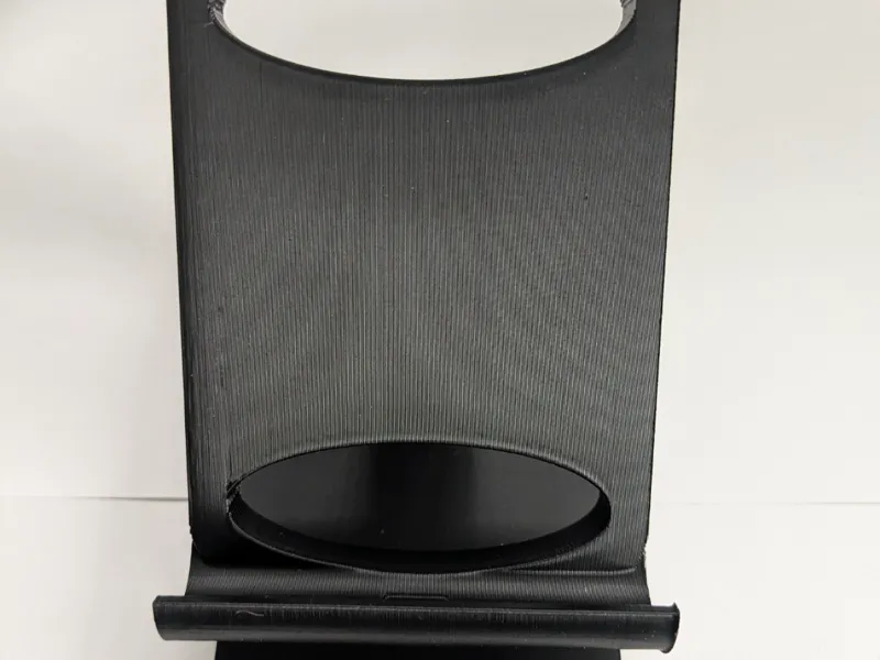 Chunky phone hold/stand with usb C type 