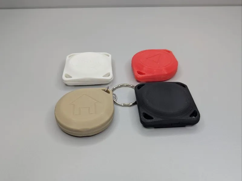 Minimal AirTag Keychain Case