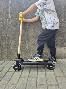 Letrero o emblema decorativo: Kids Scooter – Strong and Safe 3D Printed Scooter — vista de referencia 5