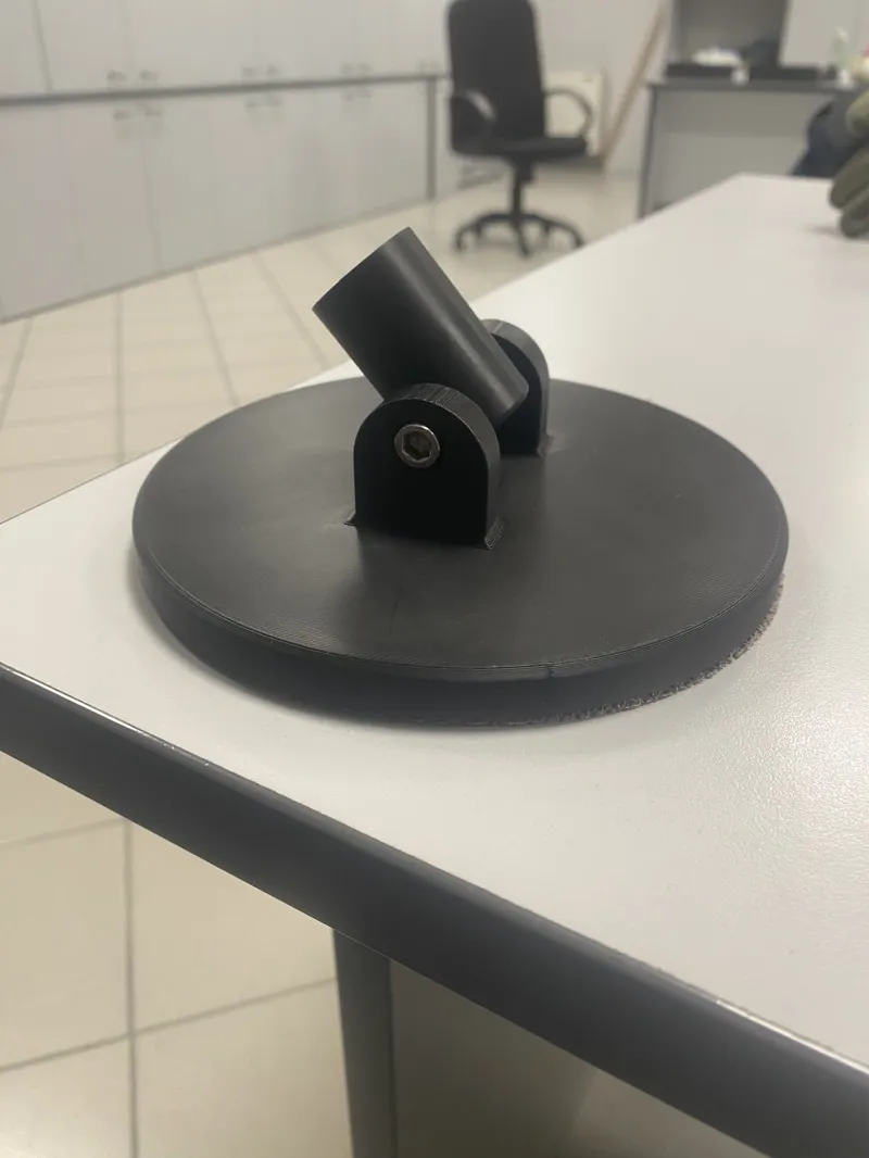 Sand Paper radial support for telescopic handle