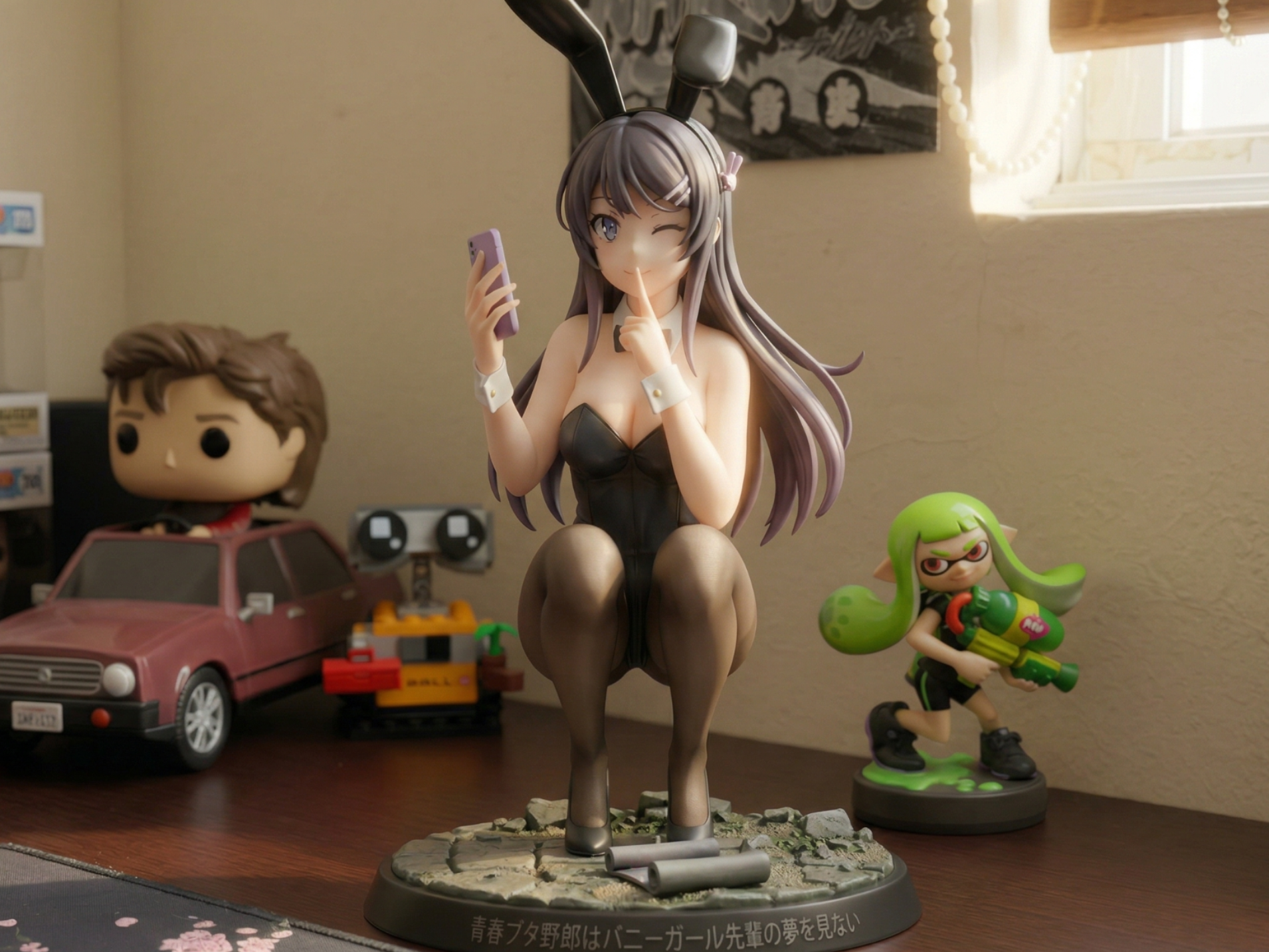 Bunny girl sempai statue