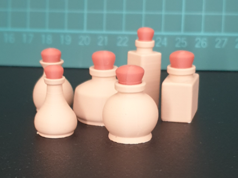 6 Miniature Potion Bottles 20-30mm